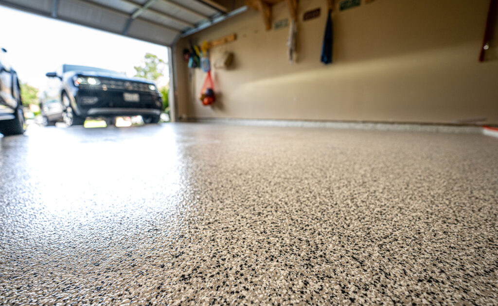 Epoxy garage floor with granite-like design