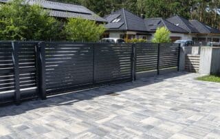 bold fence colors